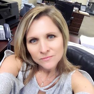 Meet your Posher, Lynn